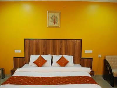Didi Hotel Lucknow Exterior photo
